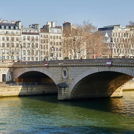 Residences Harcourt - Ile Saint Louis - Parigi